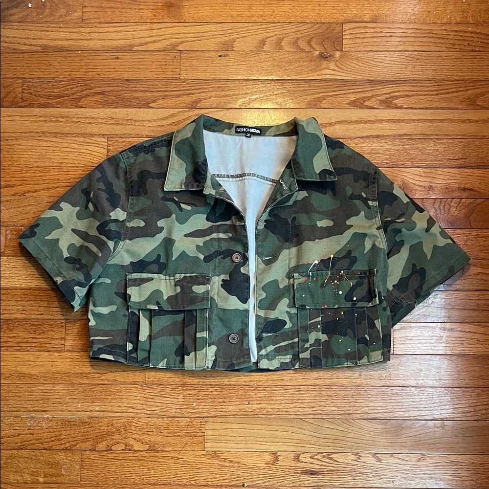 Fashion Nova Camouflage Crop Jacket